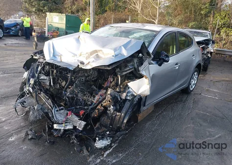 2015 Mazda Mazda3 I Sport z USA, uszkodzony, nr VIN 3MZBM1K73FM207790